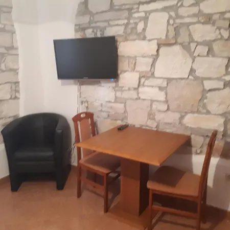 Lav Apartman Poreč