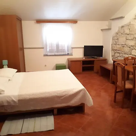 Lav Apartmán